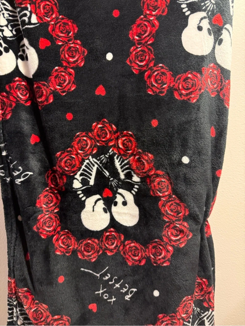 Betsey Johnson Halloween  “Lovers” Skeleton Rose Ultra Soft Plush Throw Blanket